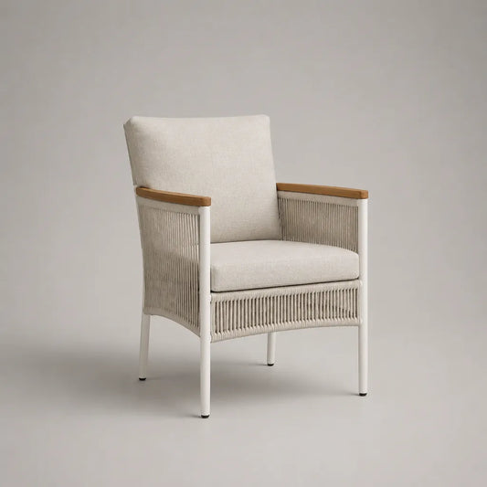 Chaise de jardin avec accoudoirs, cadre en aluminium, câble polyester, bois d'acacia et oreiller, blanc cassé, 62 × 67 × 85 cm